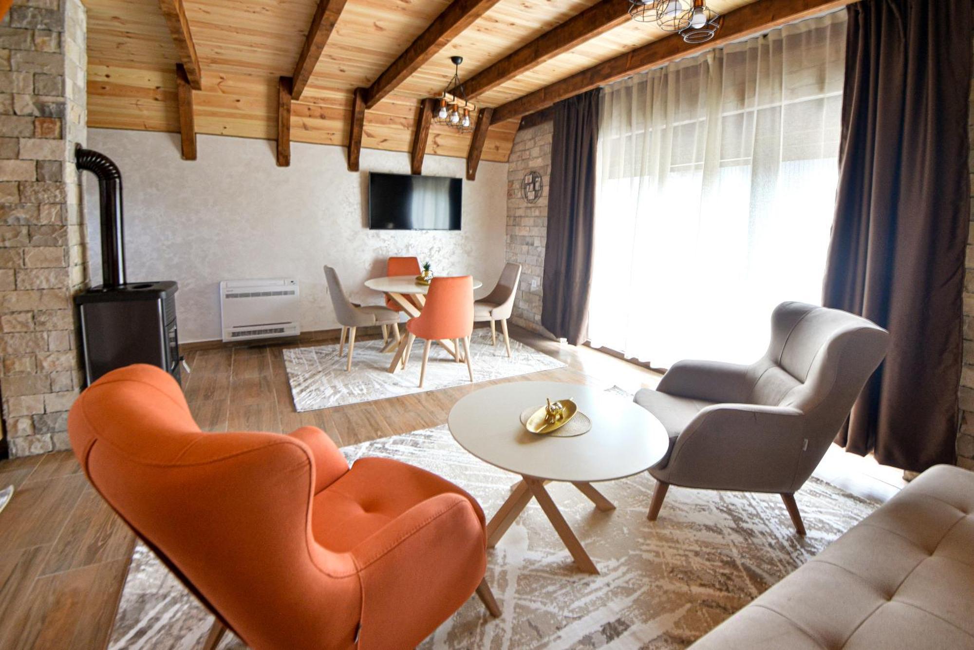Villa Lux *