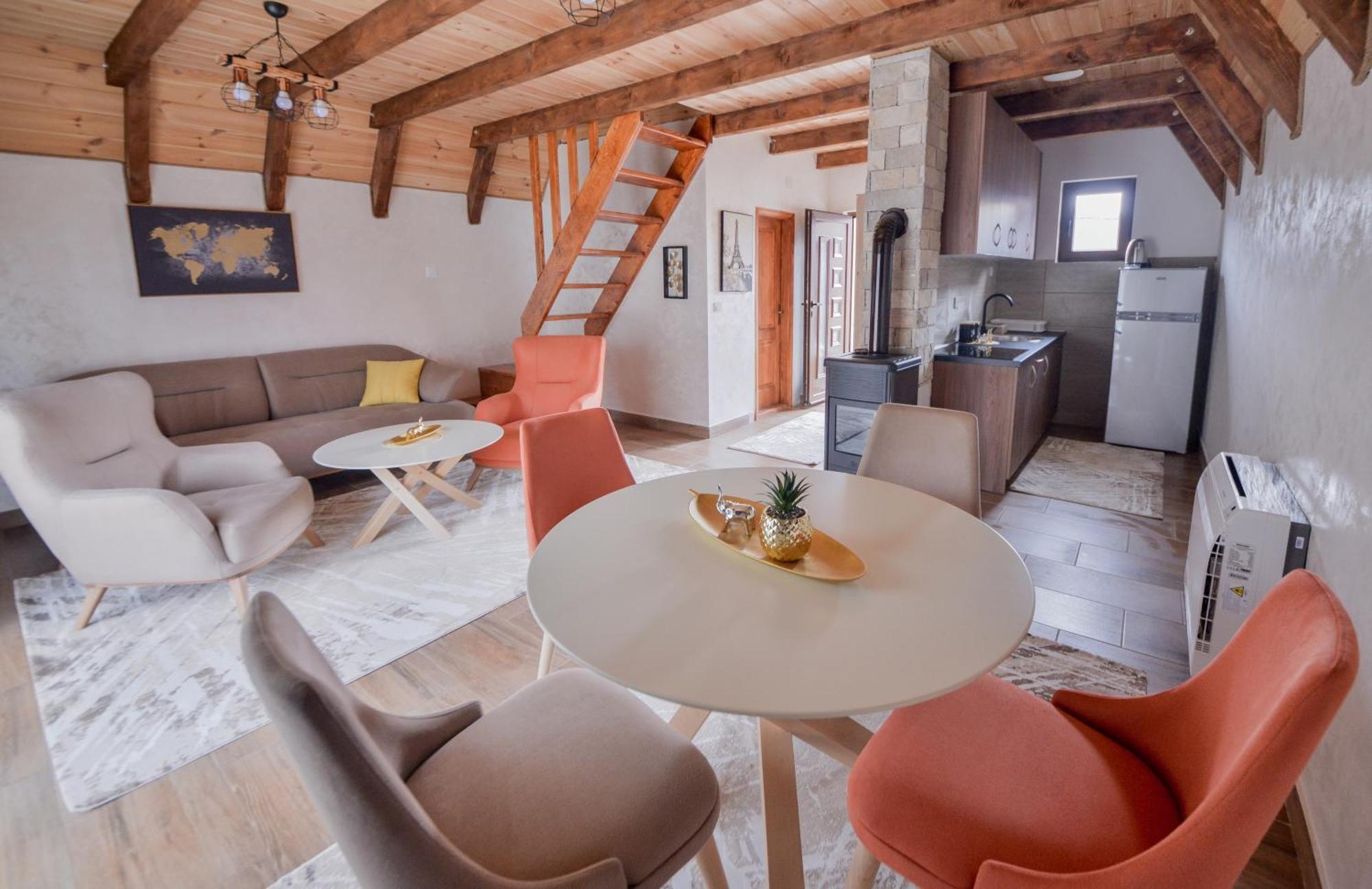 Lux Villa *